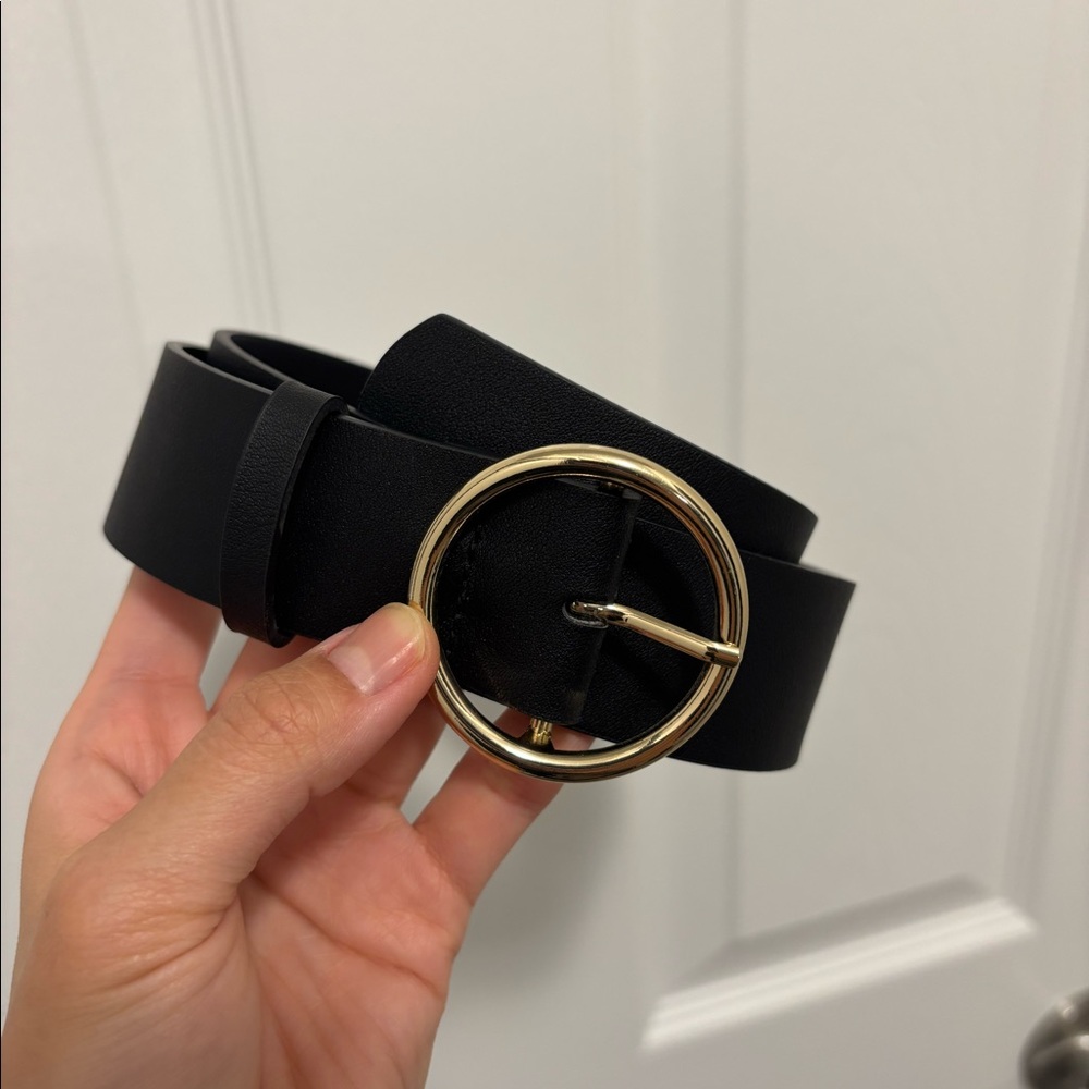 H&M - Faux Leather - Black Belt with Gold Ring Buckle